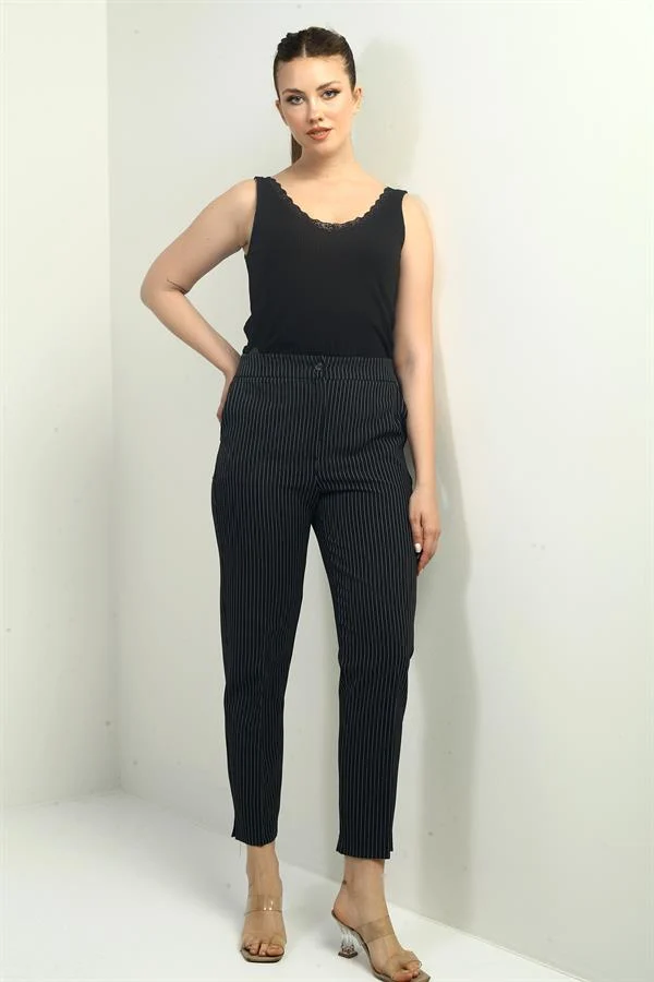 Kadın Beli Lastikli Cepli Boyuna Çizgili Dar Paça Pantolon