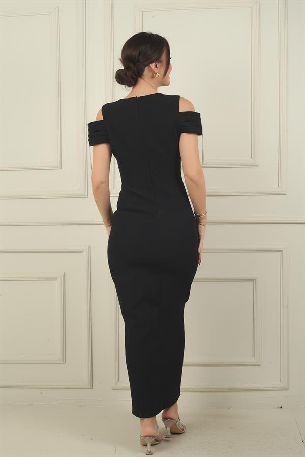 Robe longue en crêpe à rayures brillantes, col en V, manches basses et fronces sur le devant