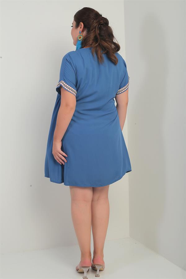 Kadın Yaka-Kol Zigzag Şerit Detaylı Büyük Beden Elbise