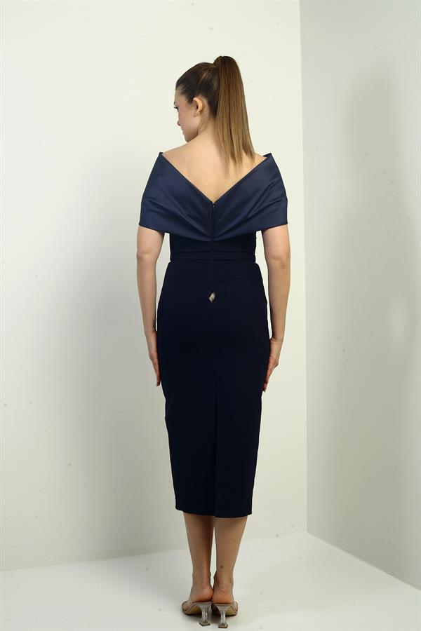 Kadın Tafta Madonna Yaka Önü İnci Detaylı Astarlı Abiye Elbise