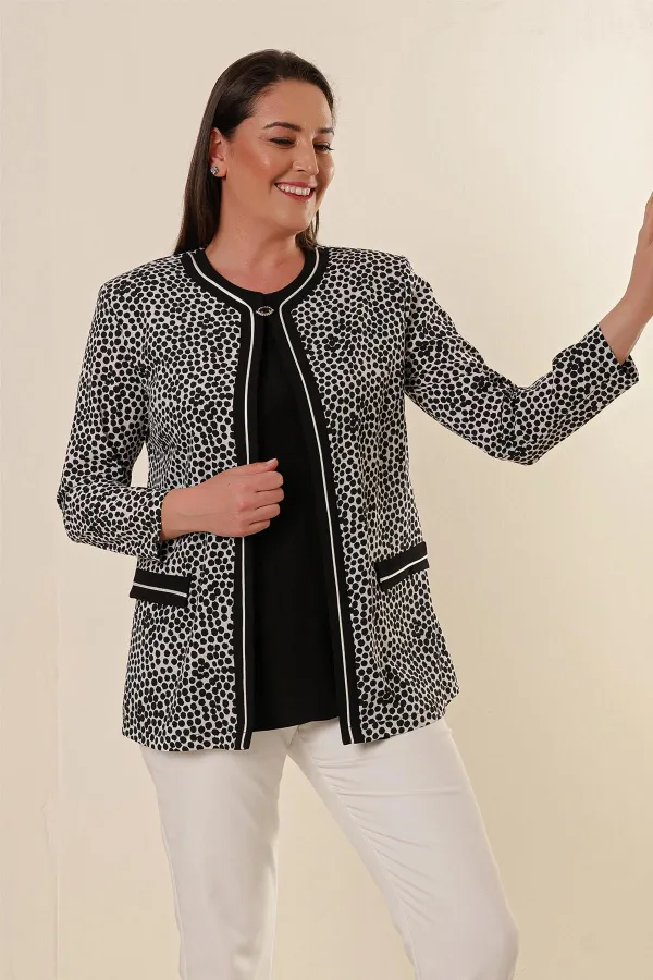 İçi likralı Atletli Puantiyeli Sahte Cepli Büyük Beden Krep Saten Ceket