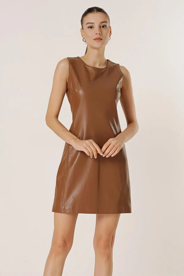 Adel Kolsuz Deri Elbise