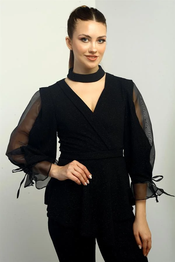 Kruvaze Yaka Kolları Yarı Organze Astarlı Simli Bluz