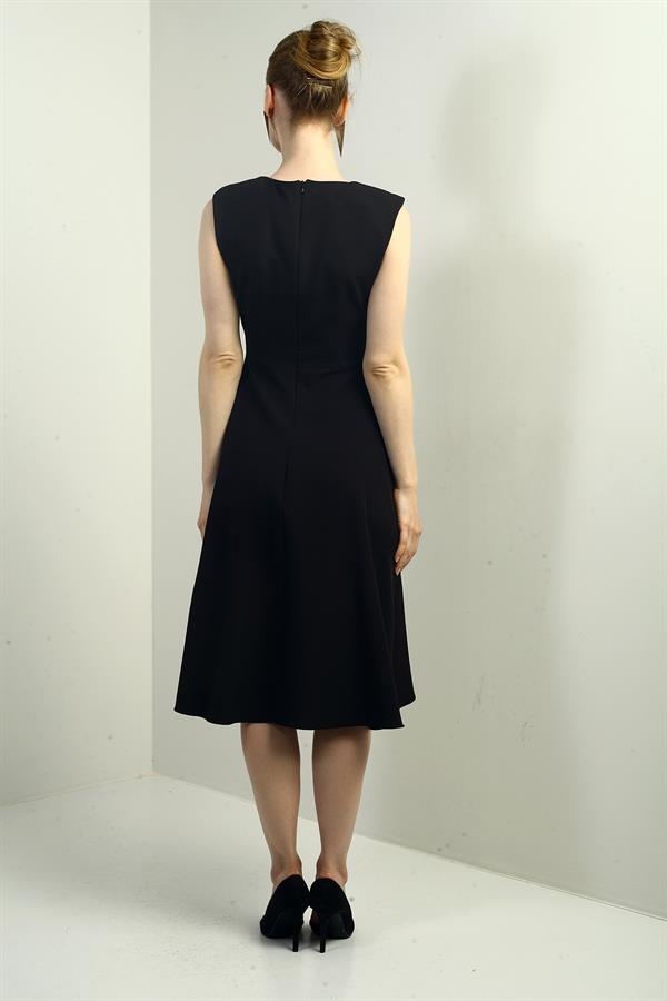 Robe mi-longue évasée drapée en crêpe pour femme avec détails en pierre à la taille