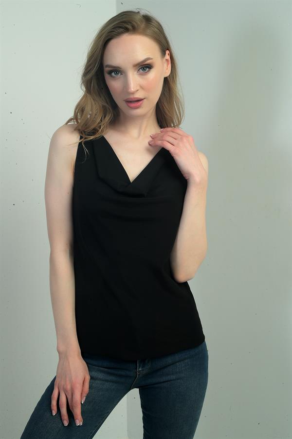 Kadın Degaje Yaka Kolsuz Krep Saten Bluz