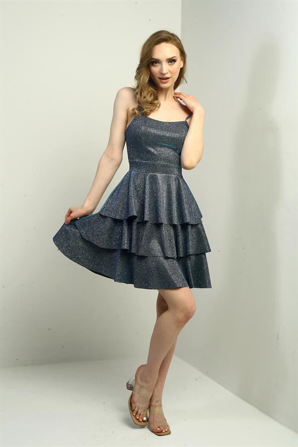 Robe courte à bretelles et paillettes pour femme