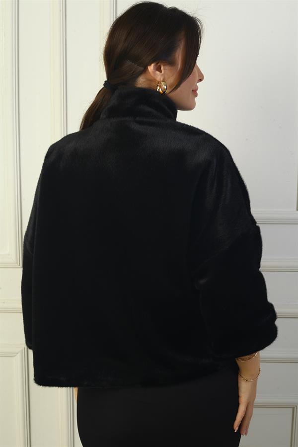 Kadın Taş Tokalı İçi Astarlı Kürk Ceket