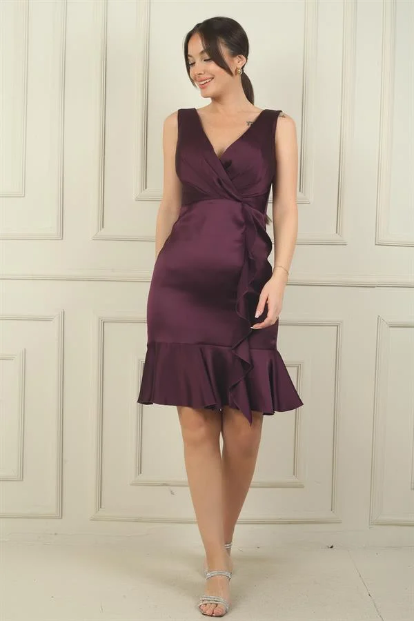 Kadın Kruvaze Yaka Astarlı Önü Drapeli Önü Volanlı Saten Kısa Elbise