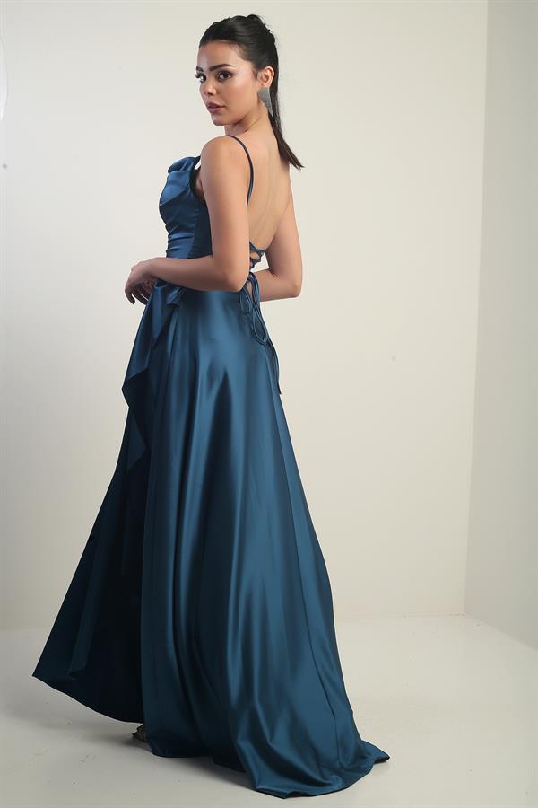 Robe longue en satin pour femme, à bretelles, laçage au dos, doublée et à volants.