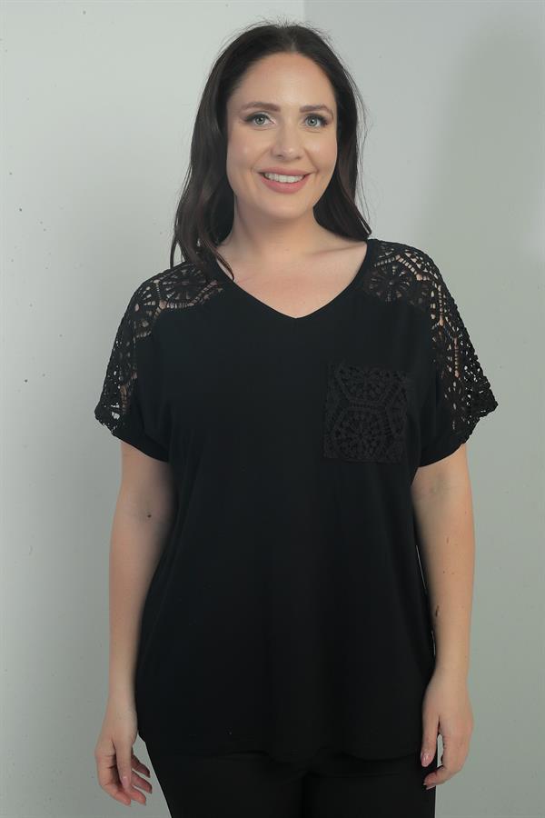 Kadın  Omuzu Ve Cebi Dantelli Büyük Beden Bluz