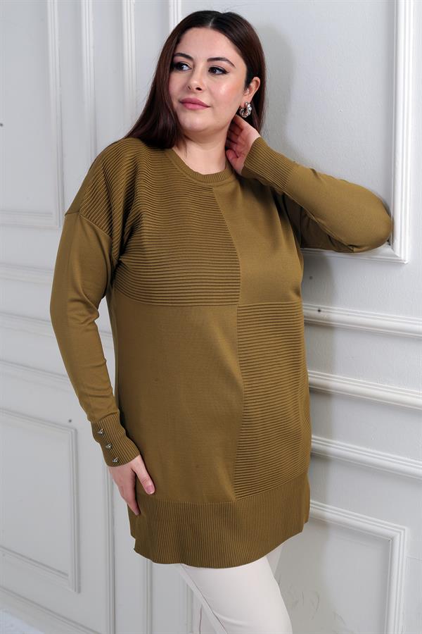 Women's Plus Size Tunic Blouse with Button Detail on Sleeves