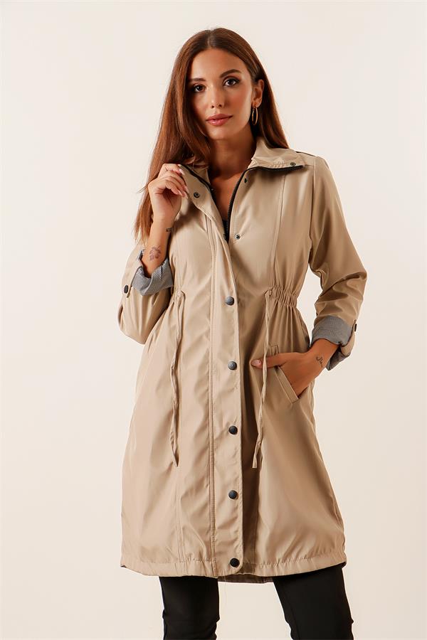 Trench-coat ceinturé à manches retroussables et doublure
