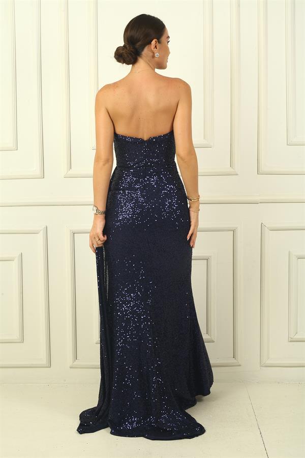 Önü Drapeli Astarlı Straplez Pulpayet Uzun Elbise