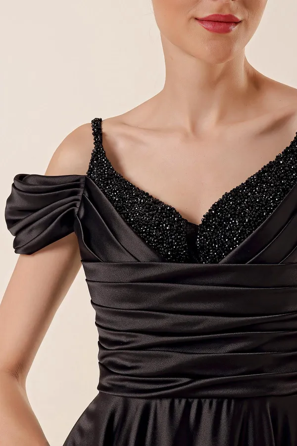 İp Askılı Düşük Kollu Taş Detaylı Önü Drapeli Astarlı Uzun Saten Abiye Elbise