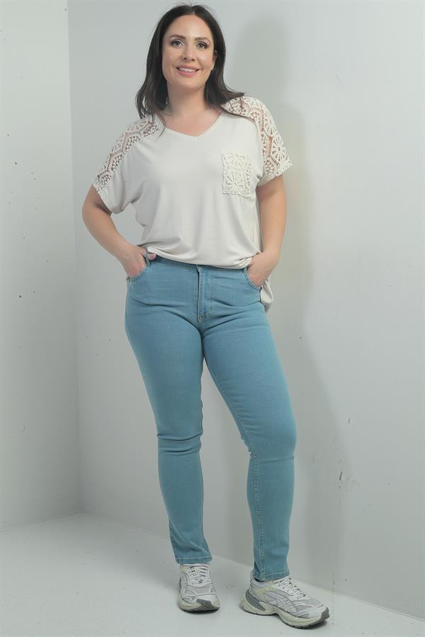 Women's High Waist Straight Leg Lycra Plus Size Jeans