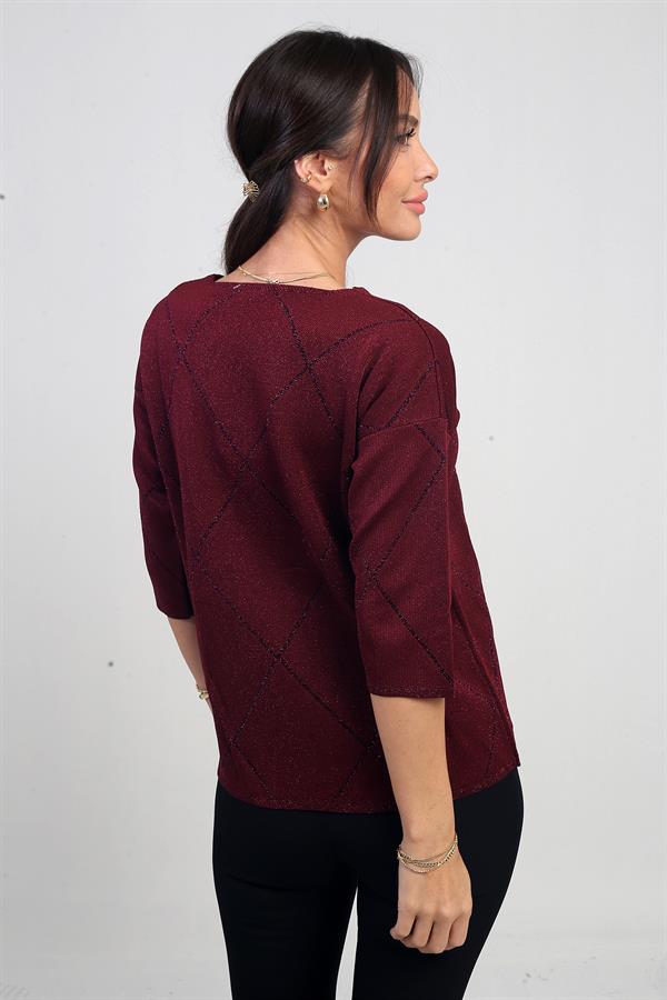 Kadın V Yaka Baklava Desenli Yarım Kol Simli Bluz