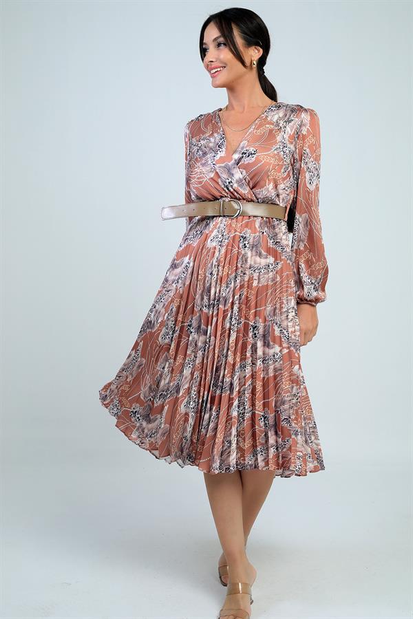 Kruvaze Yaka Astarlı Beli Kemerli Leopar Desen Pileli Saten Elbise