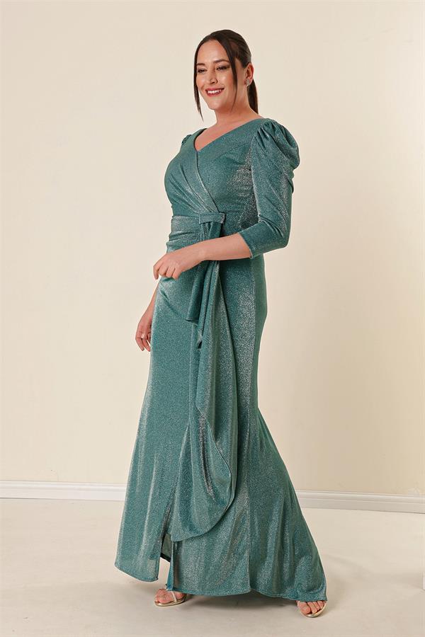 Robe grande taille à volants sur le devant, doublée et pailletée