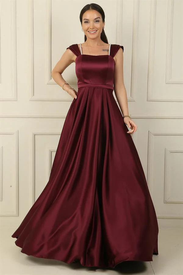 Askılı Taş Detaylı Kare Yaka Astarlı Uzun Saten Elbise