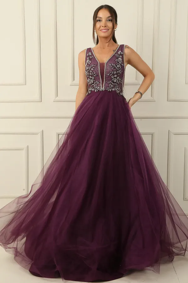 Taş Ve Boncuk İşlemeli Astarlı Uzun Tül Elbise