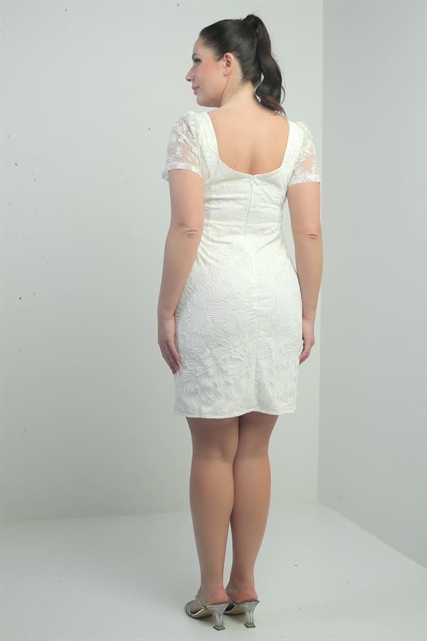 Kadın Beşgen Yaka Astarlı Önü Mini Yırtmaçlı Büyük Beden Simli Tül Elbise