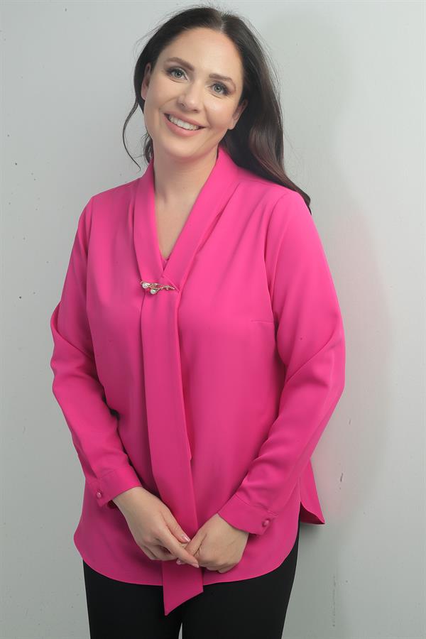 Women's V-Neck Scarf-Style Crepe Satin Plus Size Blouse