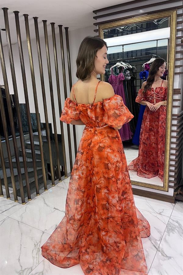 Robe longue en organza floral à fines bretelles et manches basses pour femme, doublée sur le devant, avec passepoil détaillé
