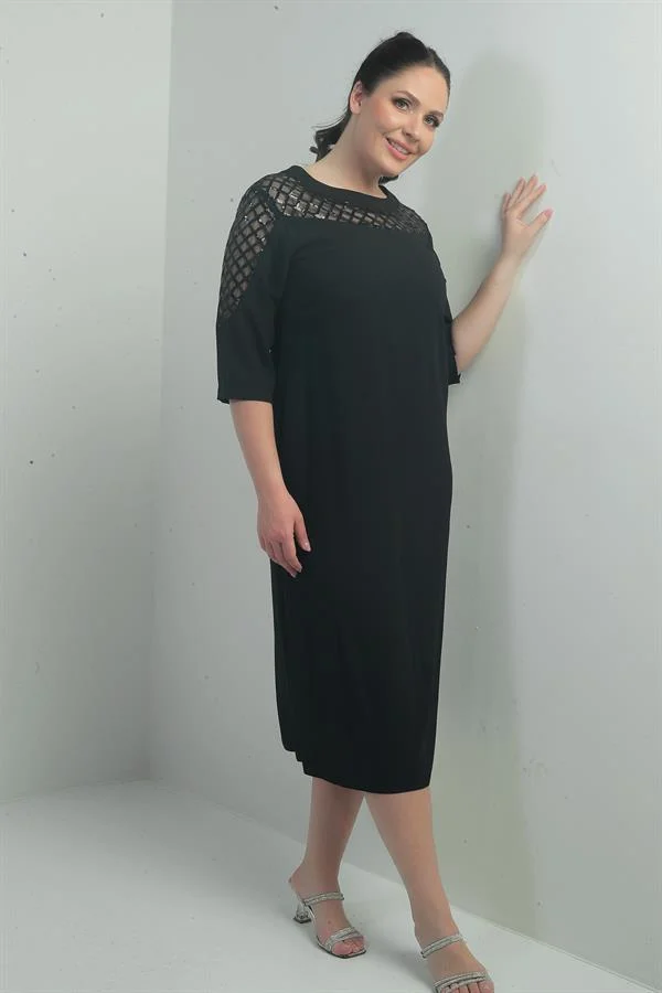 Robe midi en crêpe grande taille pour femme, ornée de sequins au col et aux épaules, manches courtes et doublure.