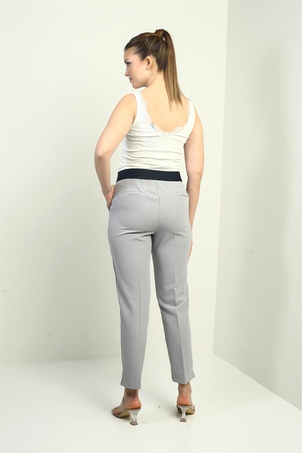 Kadın Beli Lastikli Cepli Boyuna Çizgili Dar Paça Pantolon