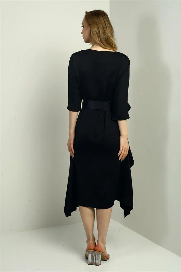 Kadın Çeyrek Kollu Beli Kemerli Asimetrik Krep Saten Midi Elbise