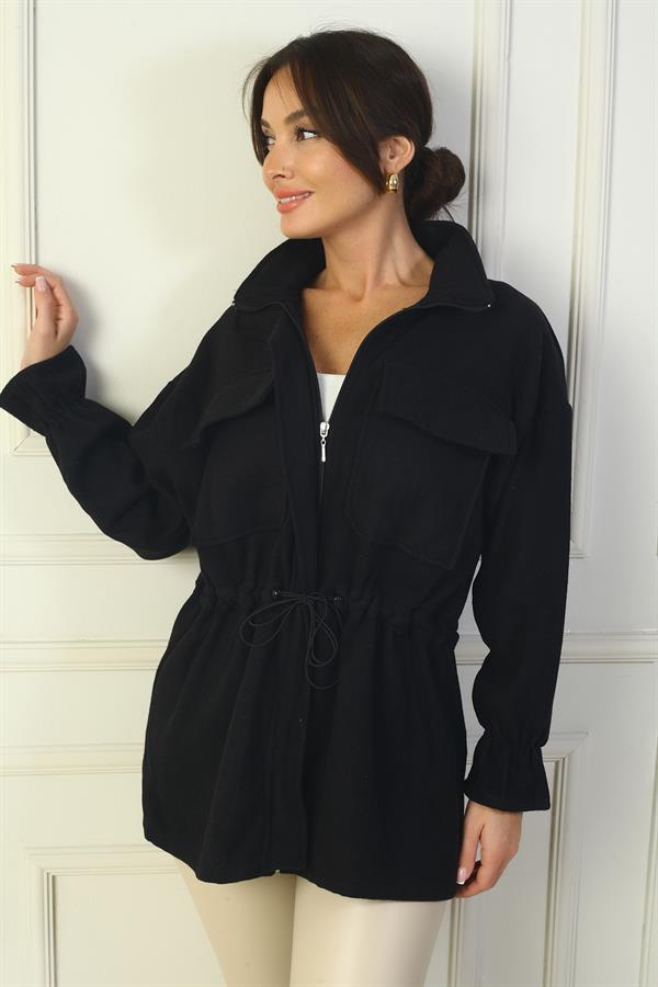 Manteau en cachemire pour femme avec fermeture éclair sur le devant, taille et poignets froncés, et double poche.