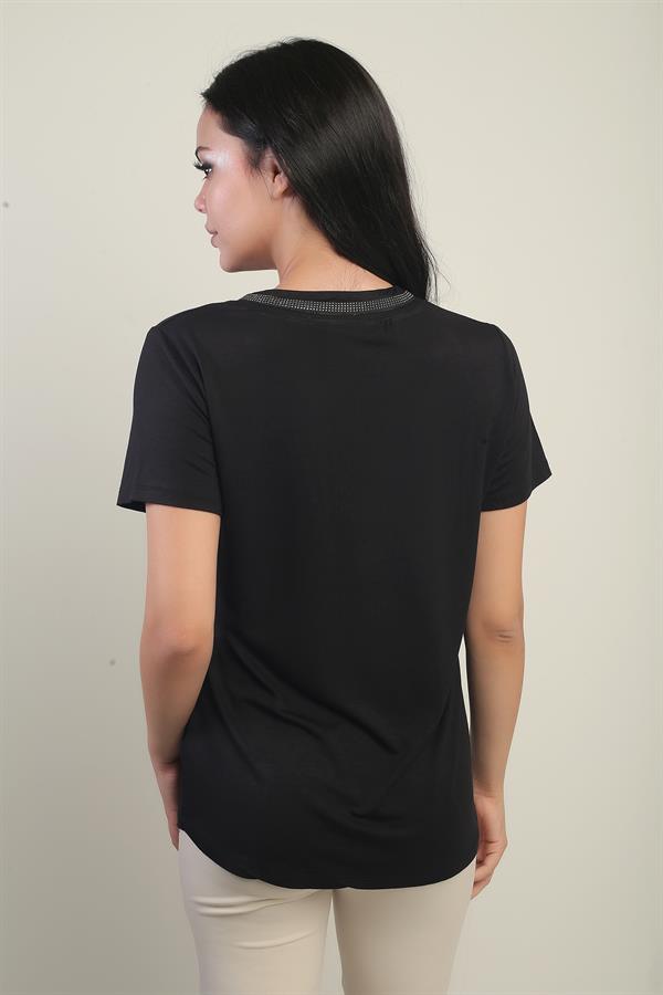 Women's Lycra Blouse with Stone Detail on the Collar