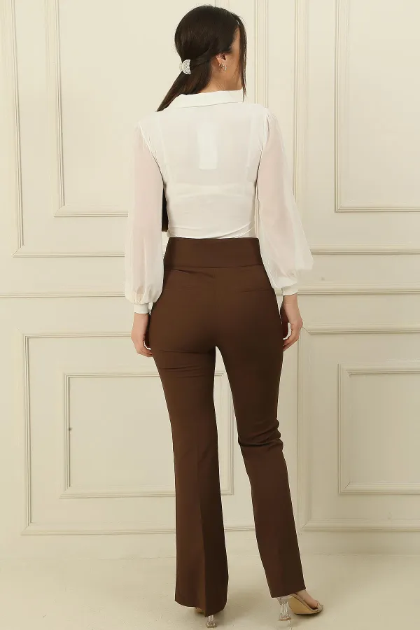 Pantalon taille haute à pattes d'éléphant en lycra avec poches