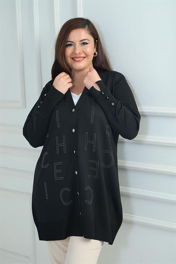 Kadın Kolları Düğme Detaylı Taş Harf Baskılı Soğuk İplik Büyük Beden Hırka