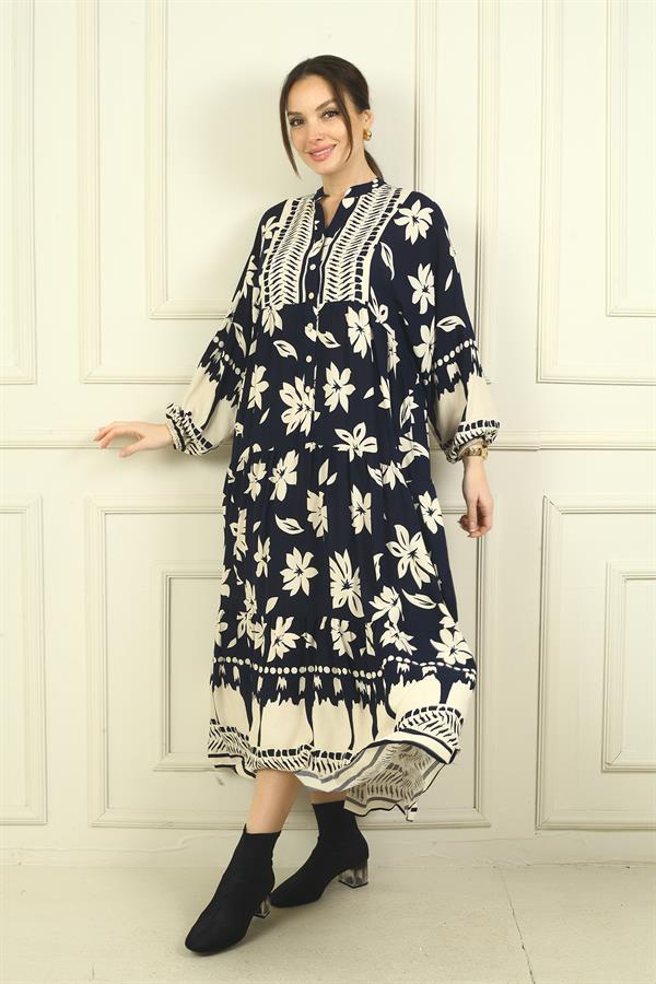 Kadın Önü Yarım Düğmeli Çiçek Desenli Fırfırlı Oversize Uzun Elbise