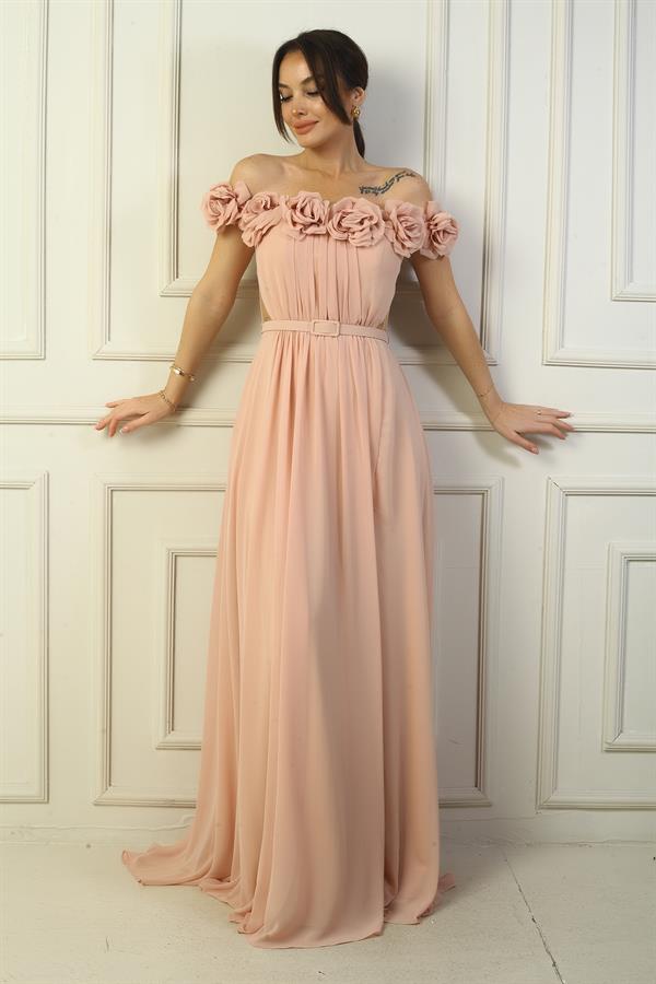 Robe longue en mousseline pour femme, ornée d'un décolleté floral découpé au laser, doublée et ceinturée à la taille.