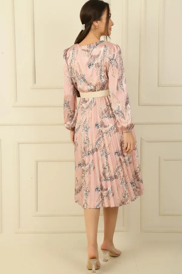 Kruvaze Yaka Astarlı Beli Kemerli Leopar Desen Pileli Saten Elbise