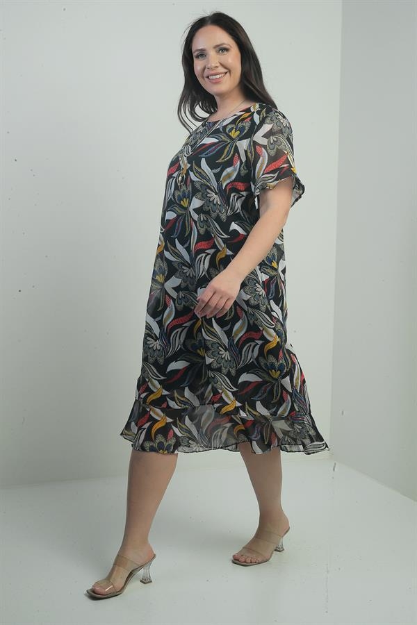 Kadın  Kolları Fırfırlı Yaprak Desenli Kolyeli Çift Katlı Büyük Beden Şifon Midi Elbise
