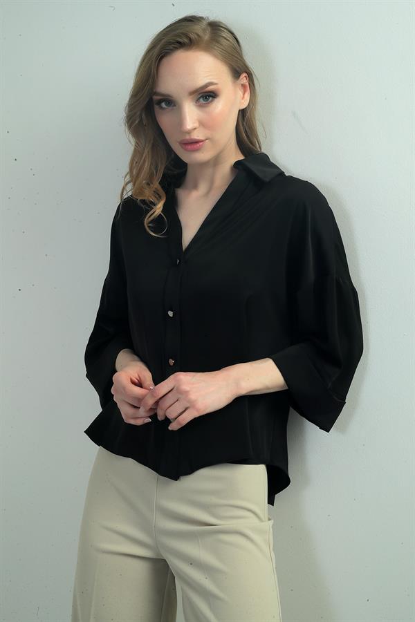 Kadın Polo Yaka Yarım Duble Kollu Arkası Körüklü Krep Saten Bluz