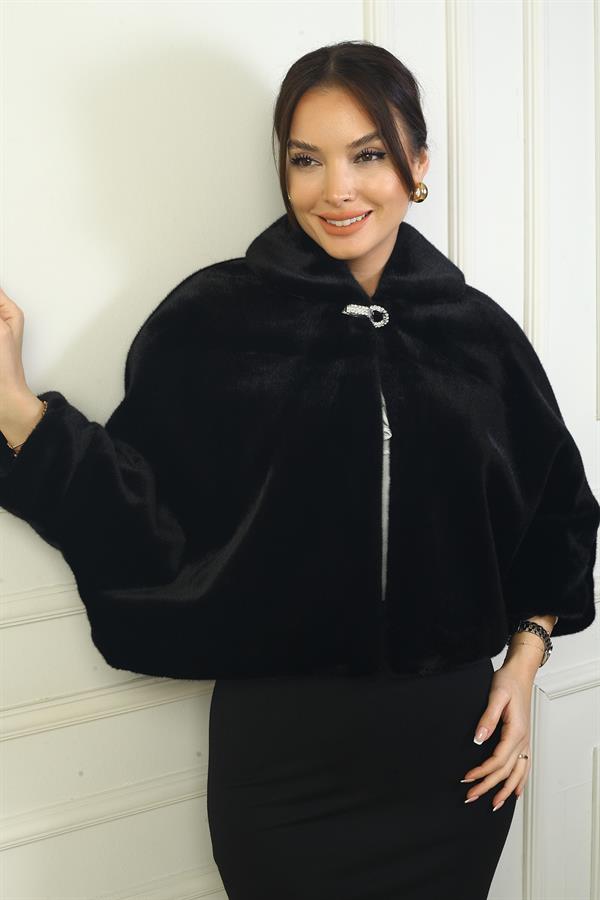 Veste en fourrure doublée pour femme avec boucle en pierre