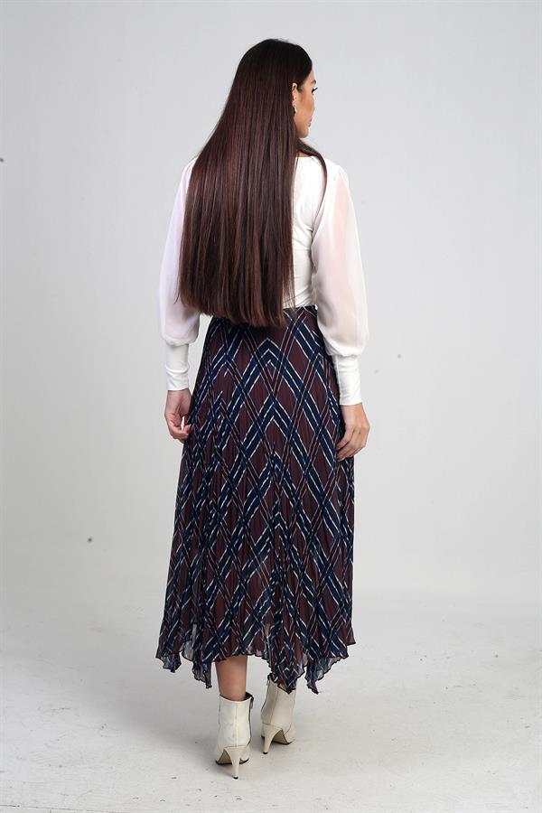 Jupe midi triangle en maille à carreaux doublée et taille élastique pour femme