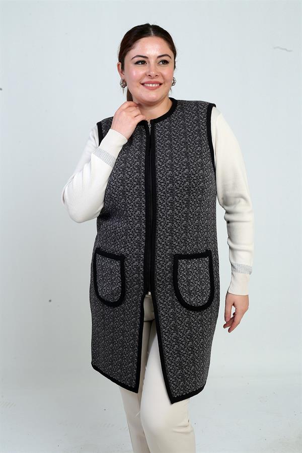 Women's Plus Size Long Knit Vest with Zippered Front and Pocket Pattern