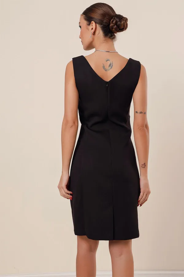 V Yaka Klasik Kısap Elbise