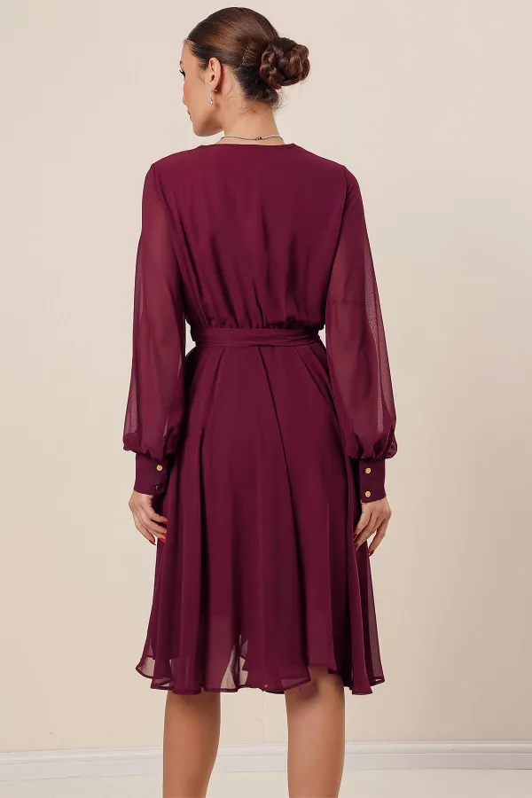 Robe en mousseline doublée à manches longues et à double boutonnage