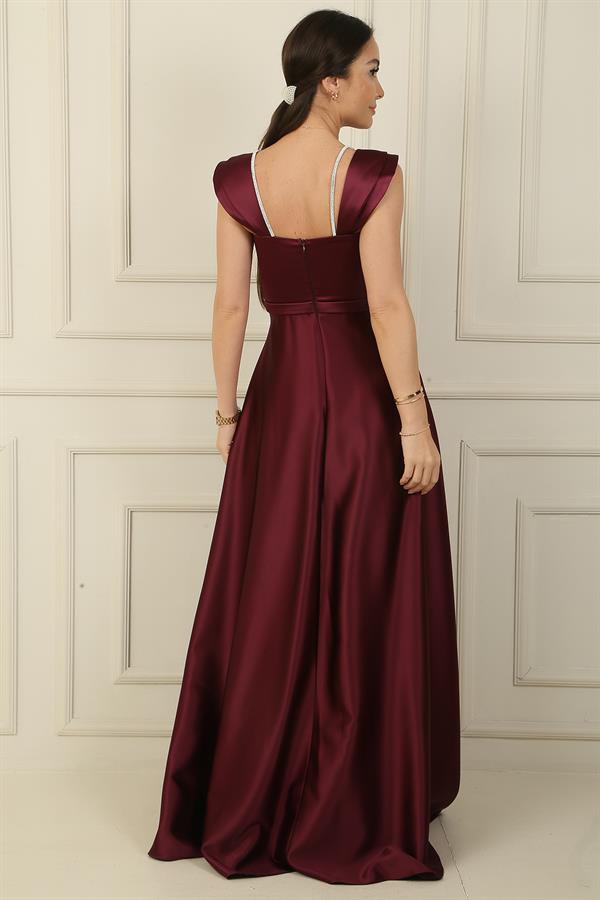 Askılı Taş Detaylı Kare Yaka Astarlı Uzun Saten Elbise