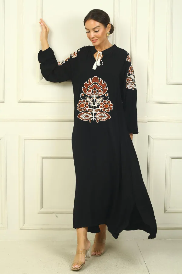 Kadın Yakası Bağcıklı Kolları Ve Önü Nakışlı Rahat Kalıp Uzun Viskon Elbise