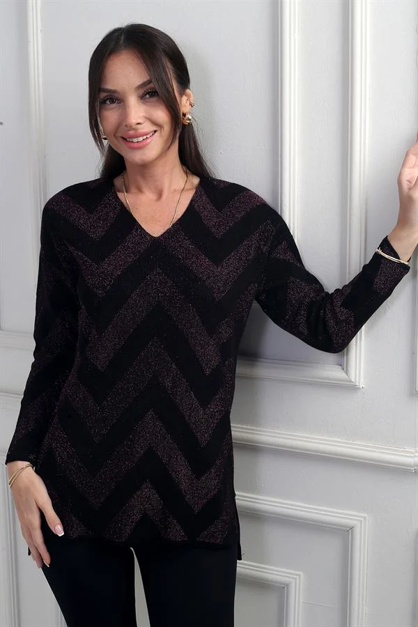 Kadın V Yaka Zikzak Desenli Geniş Beden Aralıklı Simli Bluz