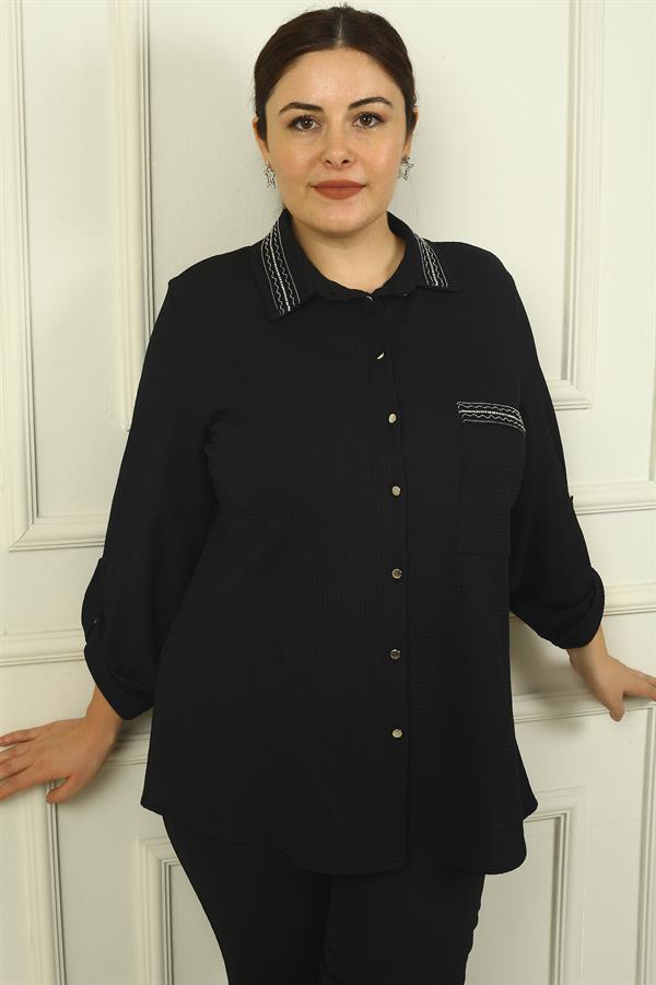 Women's Plus Size Waffle Shirt with Fold-Up Sleeves, Collar and Pocket Trim