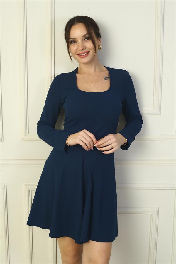 Women's U-Neck Short Crepe Dress