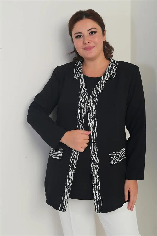 Women's Sleeveless Lycra Blouse and Crepe Jacket with Front Stripe Pattern, Plus Size 2-Piece Set